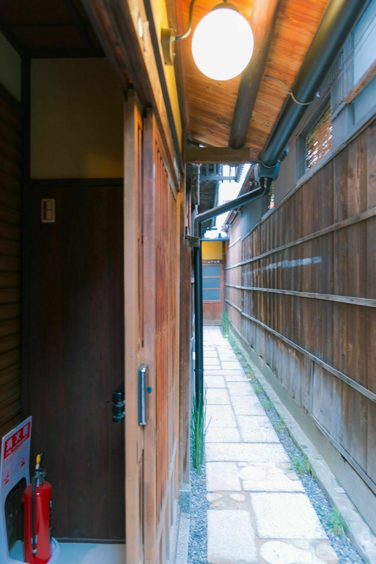 Kumomachiya Benzaiten Kyoto Buitenkant foto